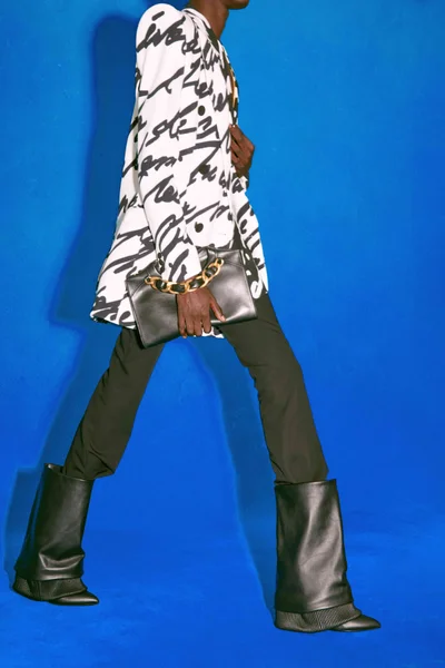 Look 19